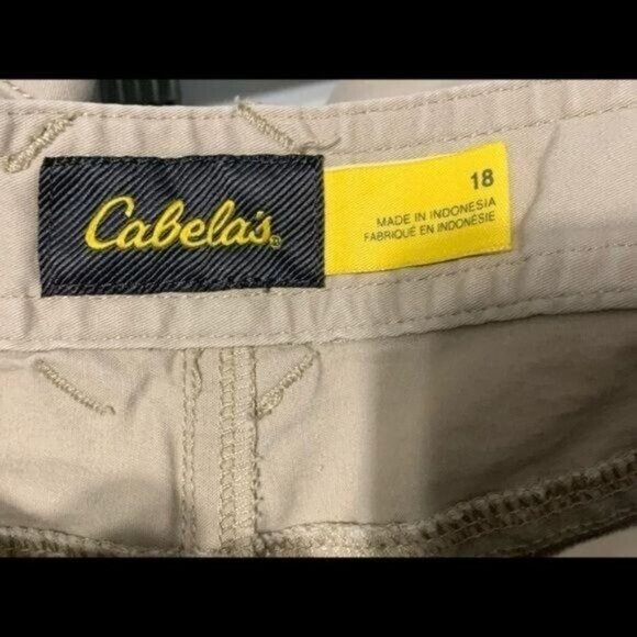 Cabelas Cargo Shorts Women's 16 Khaki Outdoor Hiking High Rise Cargo Pockets - Picture 5 of 9